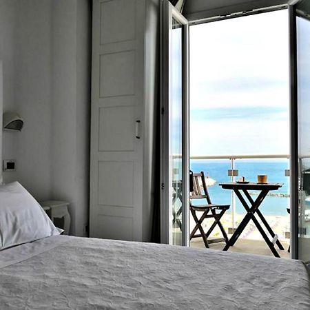 Hotel Thea Габічче-Маре Екстер'єр фото